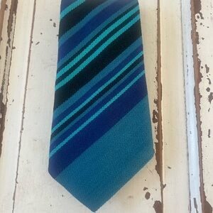 Vintage 1970’s or 1980’s Polyester Neck Tie Blue Stripes